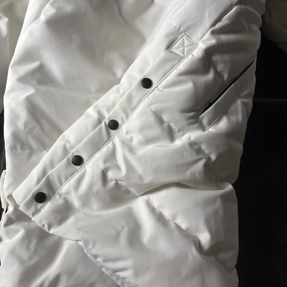 Canada Goose Ski & Snow Jacket - WHITE BRAND NEW WITH TAGS NEVER WORN